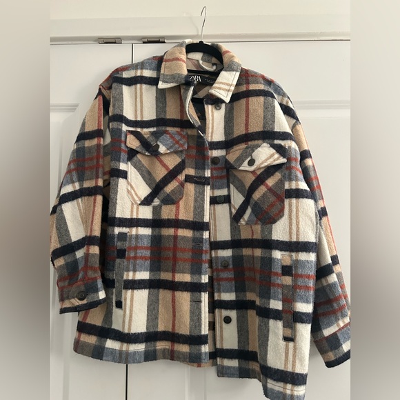 ZARA Shacket - Picture 1 of 4
